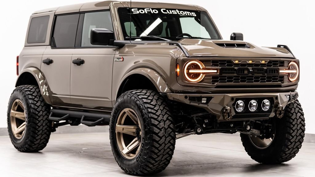 Ford Bronco 4X4 in Fort Lauderdale, FL, United States 5 - 18504155