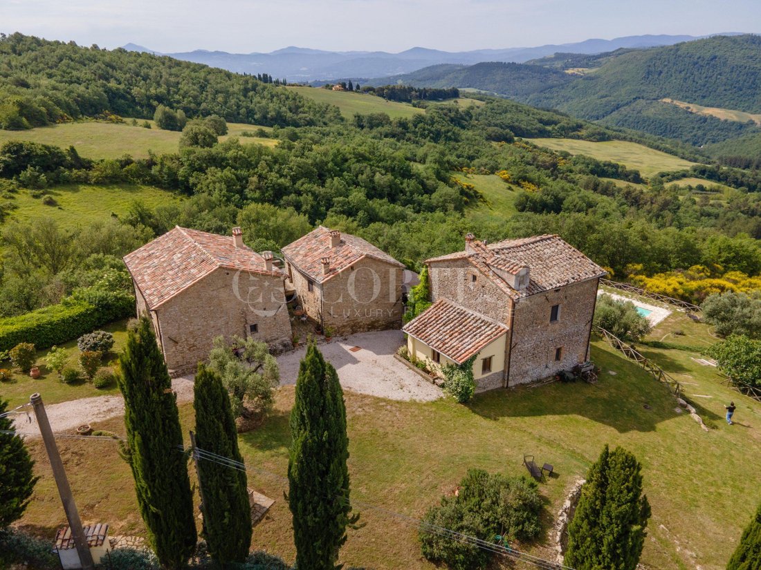 Villa à Mont Sainte Marie Tiberina, Ombrie, Italie 2 - 18503980