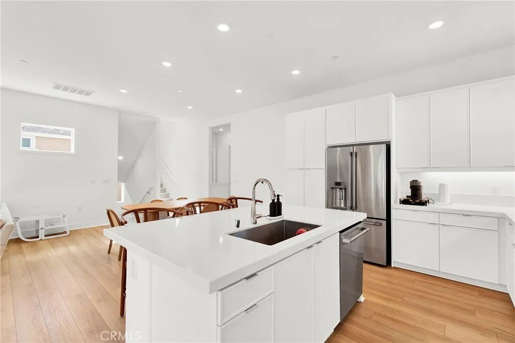 Condo in Irvine, California, United States 5 - 17512077