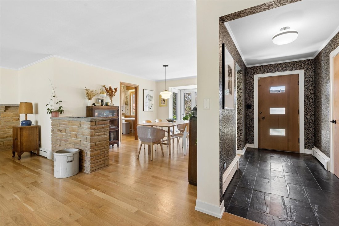 House in Mount Prospect, Illinois, United States 5 - 18502791