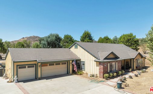 House in Santa Clarita, California, United States 1