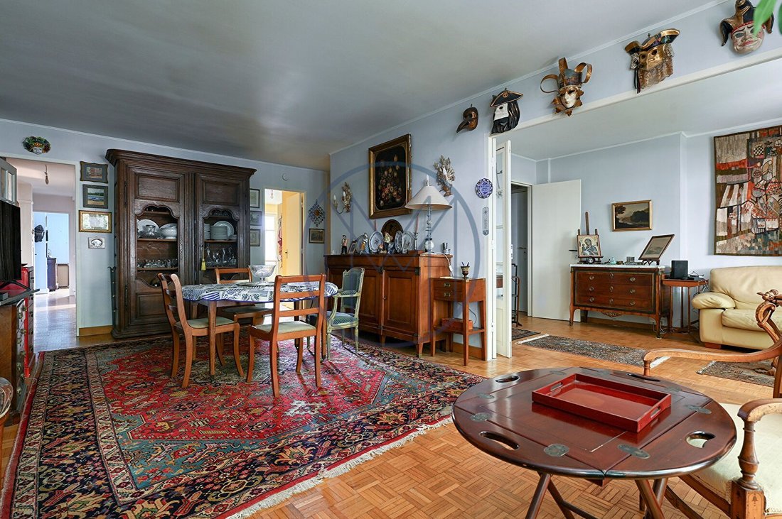 Apartment in Domaine National du Château, Versailles, France 5 - 18499925