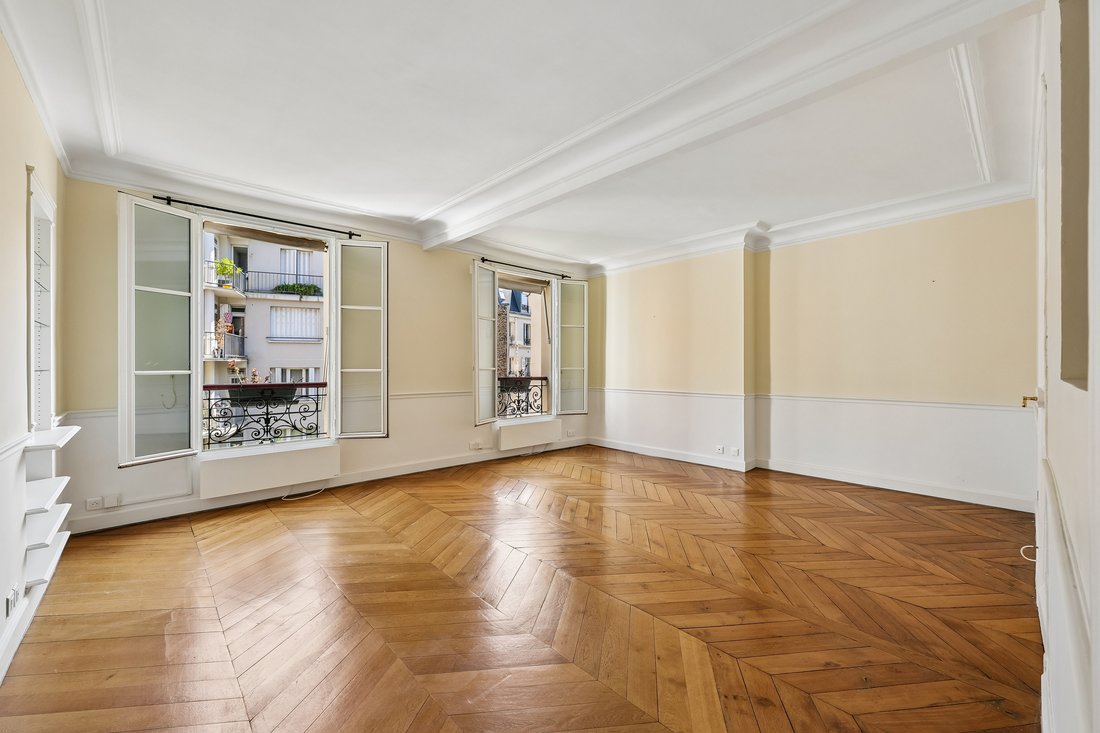 Apartment in Gros Caillou, Paris 7e Arrondissement, Paris 1 - 18500528
