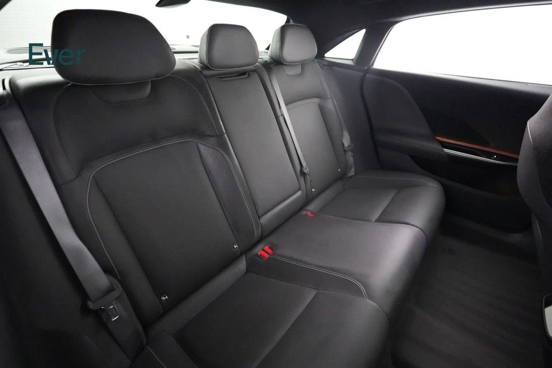Sedan in San Francisco, CA, United States 5 - 18287133
