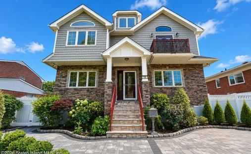 House in New York, New York, United States 1