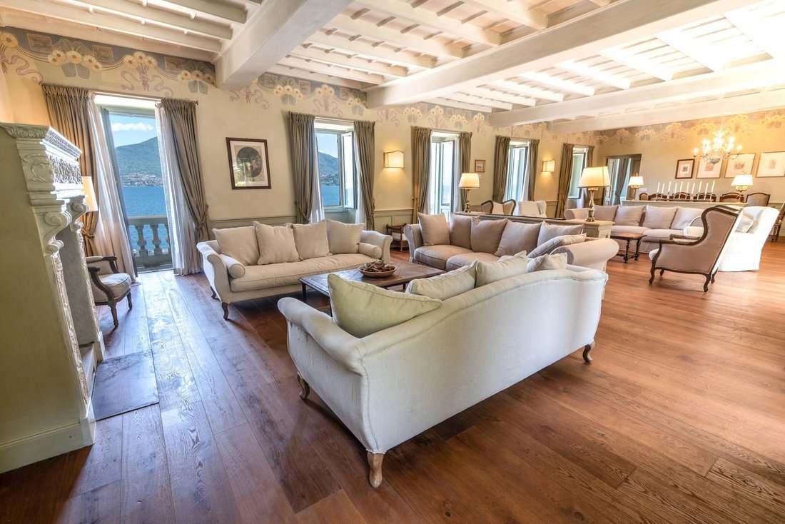 Villa in Oggebbio, Piedmont, Italy 3 - 10860391