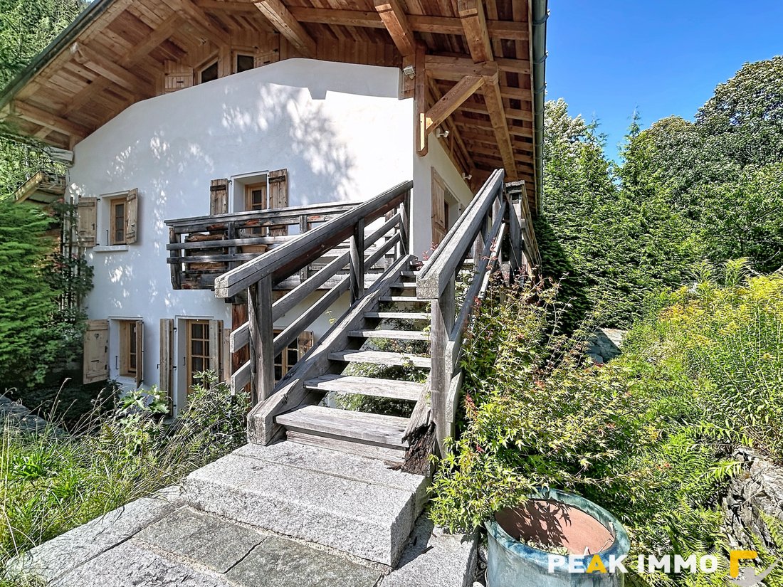 Chalet in Chamonix-Mont-Blanc, Auvergne-Rhône-Alpes, France 5 - 17007014