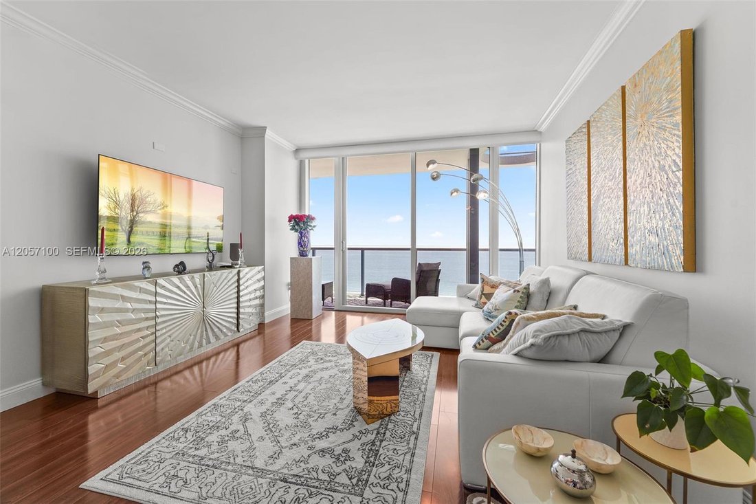 Condo in Miami Beach, Florida, United States 2 - 18503957