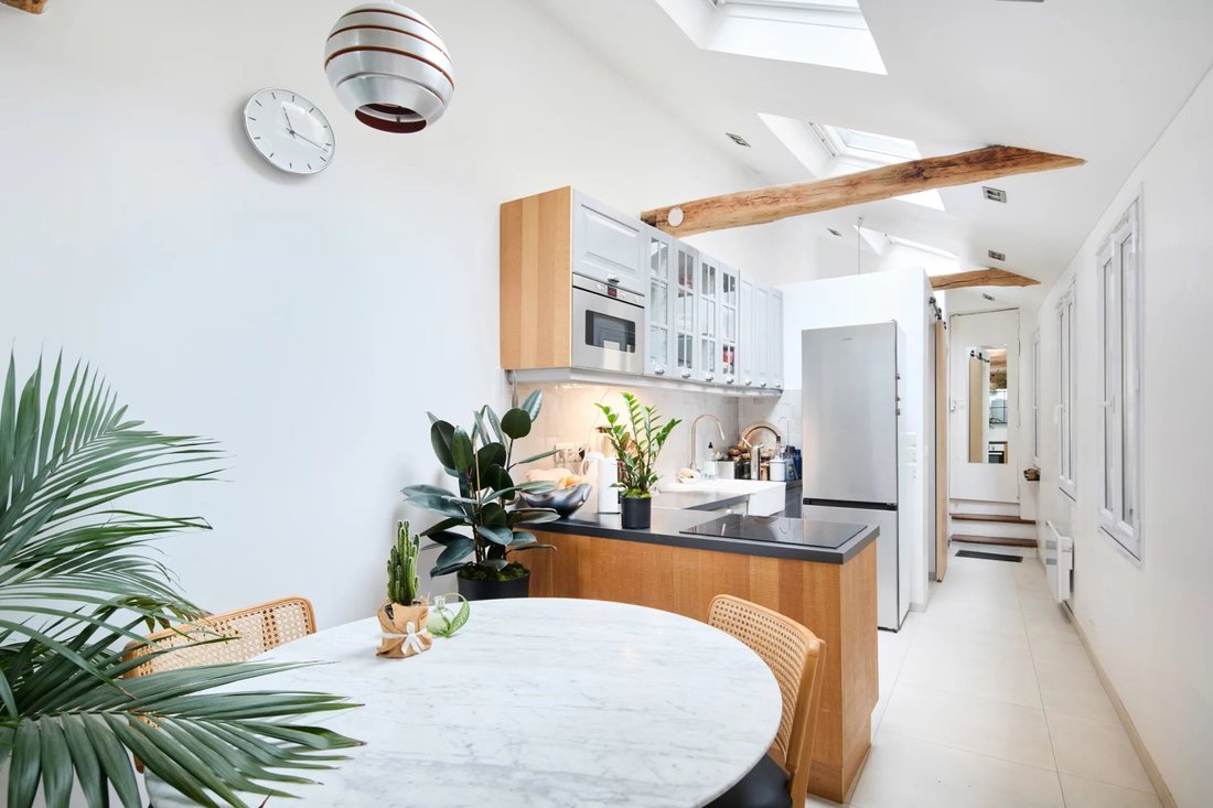Apartment in Odéon, Paris 6e Arrondissement, Paris 4 - 18500523