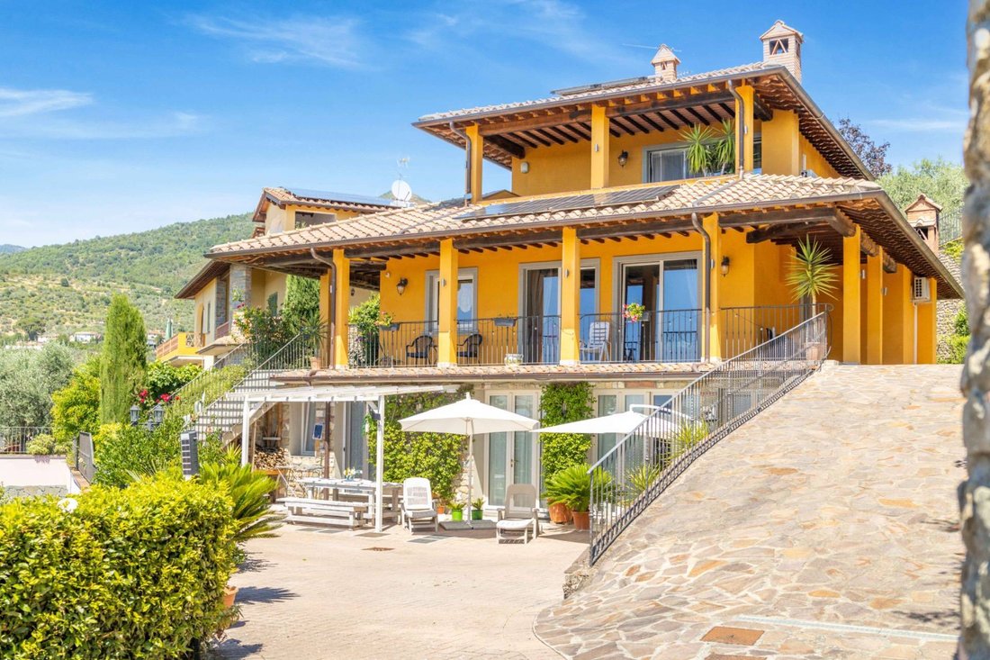 Villa in Borgo a Cascia, Reggello, Tuscany 2 - 18504693