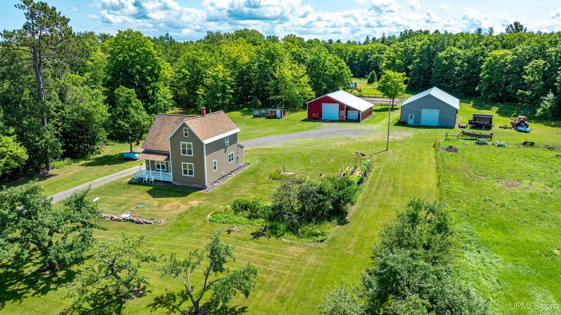 House in Hancock, Michigan, United States 2 - 18501395