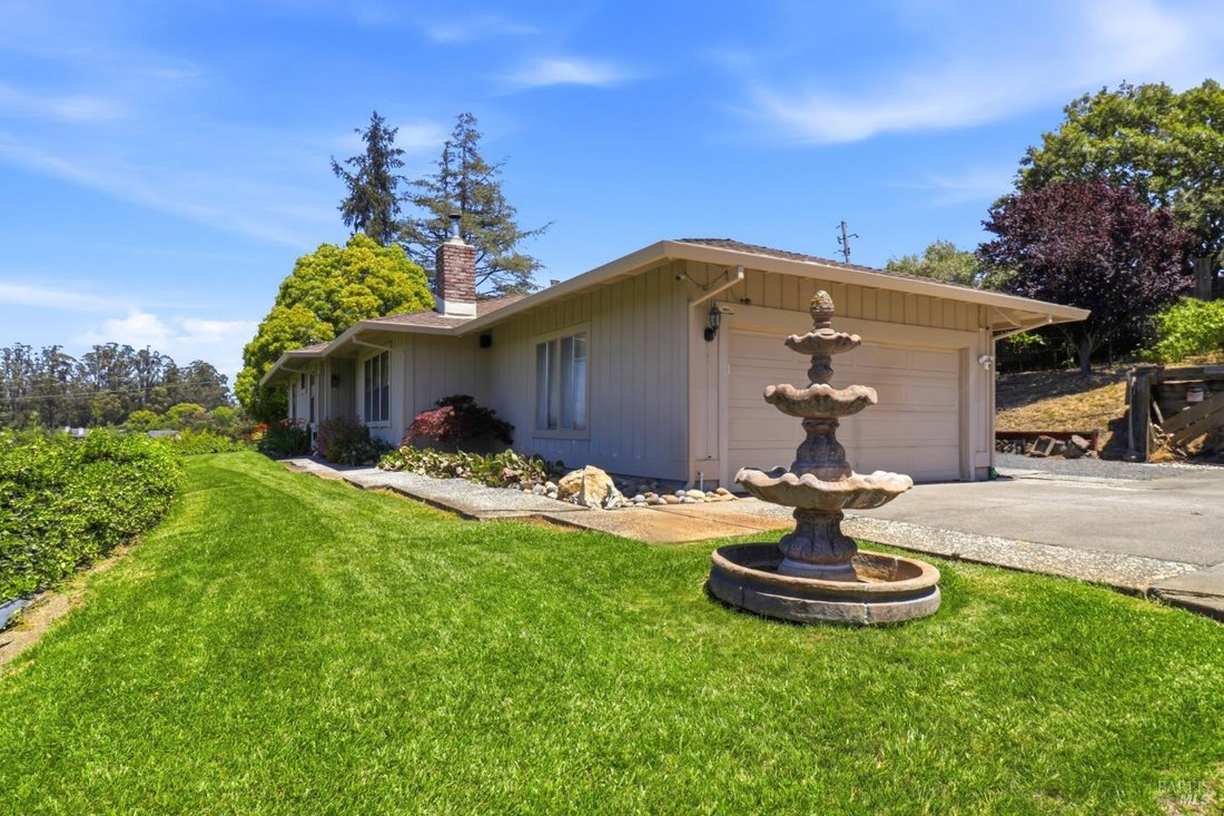 House in Cotati, California, United States 1 - 18501482