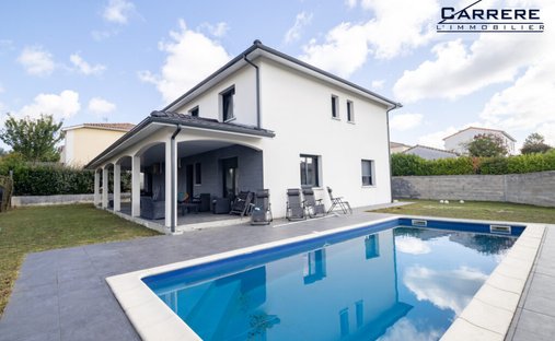 House in Sud, Artigues-pres-Bordeaux, France 1