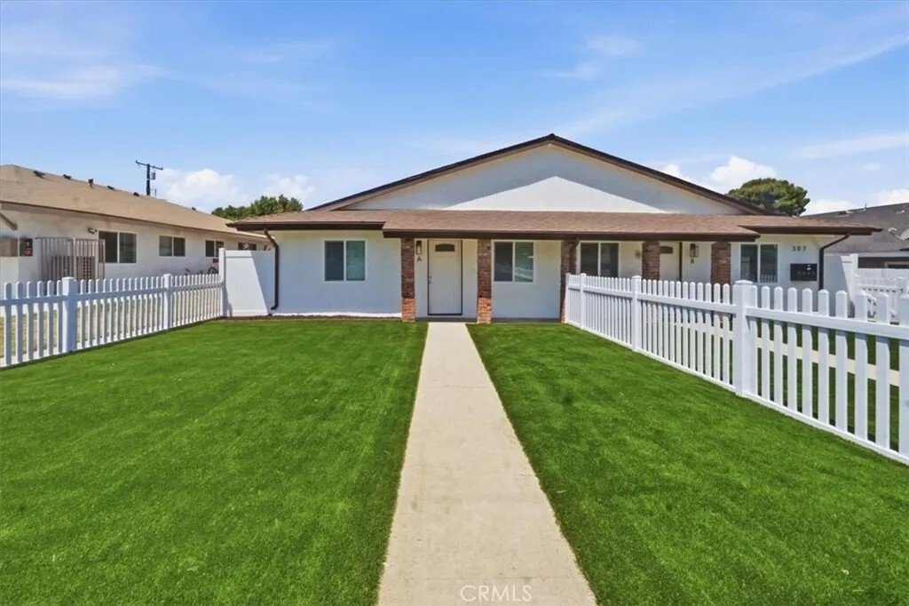 Orange, California, United States 2 - 18499188