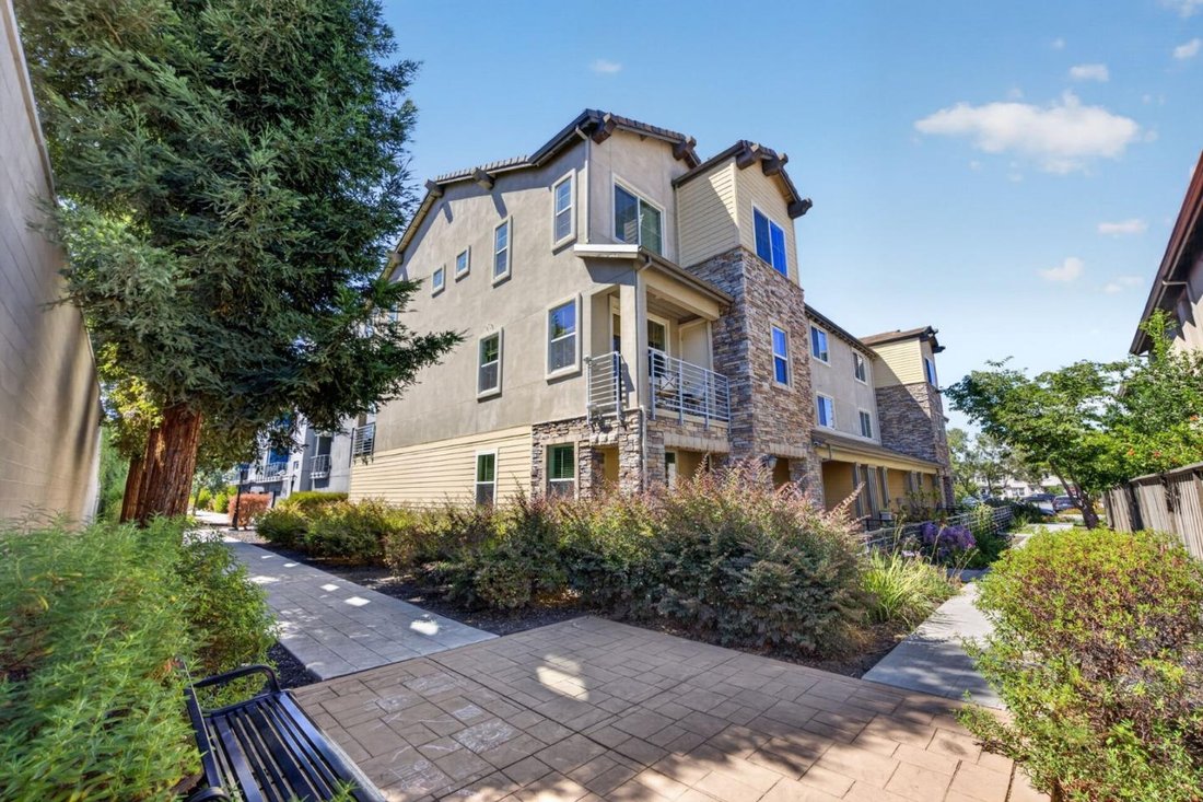Townhouse in San Jose, California, United States 4 - 18502169