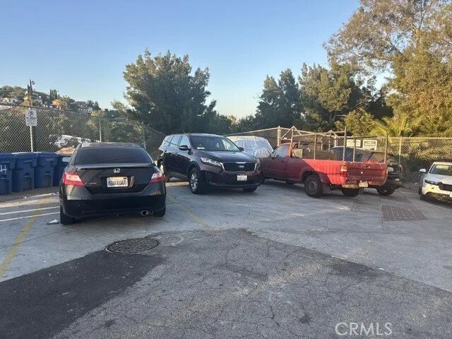 Los Angeles, California, United States 3 - 18503049