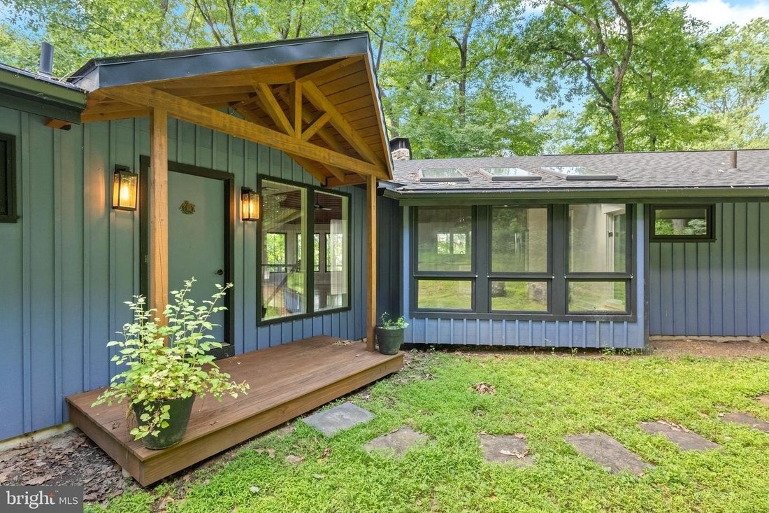 House in Phoenixville, Pennsylvania, United States 1 - 18505601