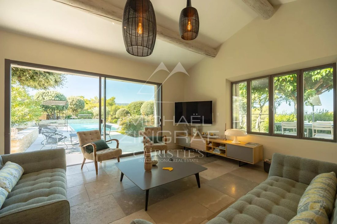 House in Gordes, Provence-Alpes-Côte d'Azur, France 1 - 16255511