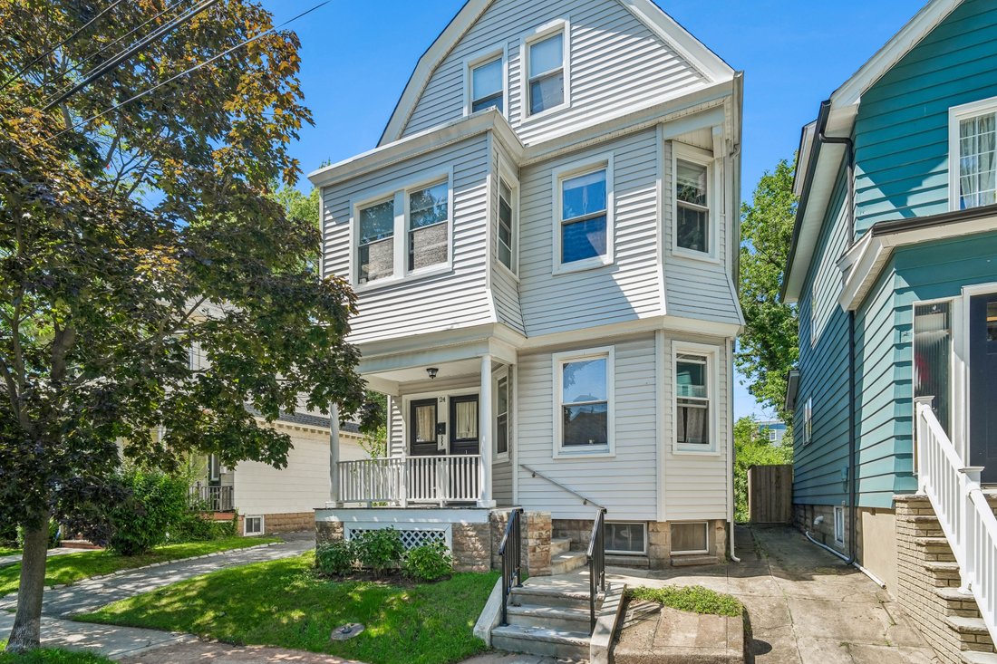 Apartment in Maplewood, New Jersey, United States 1 - 18498162