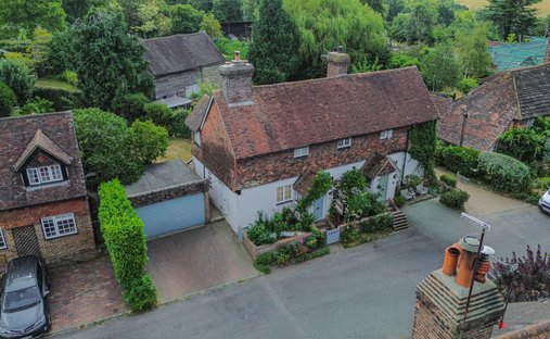 House in Warninglid, Copthorne, England 1