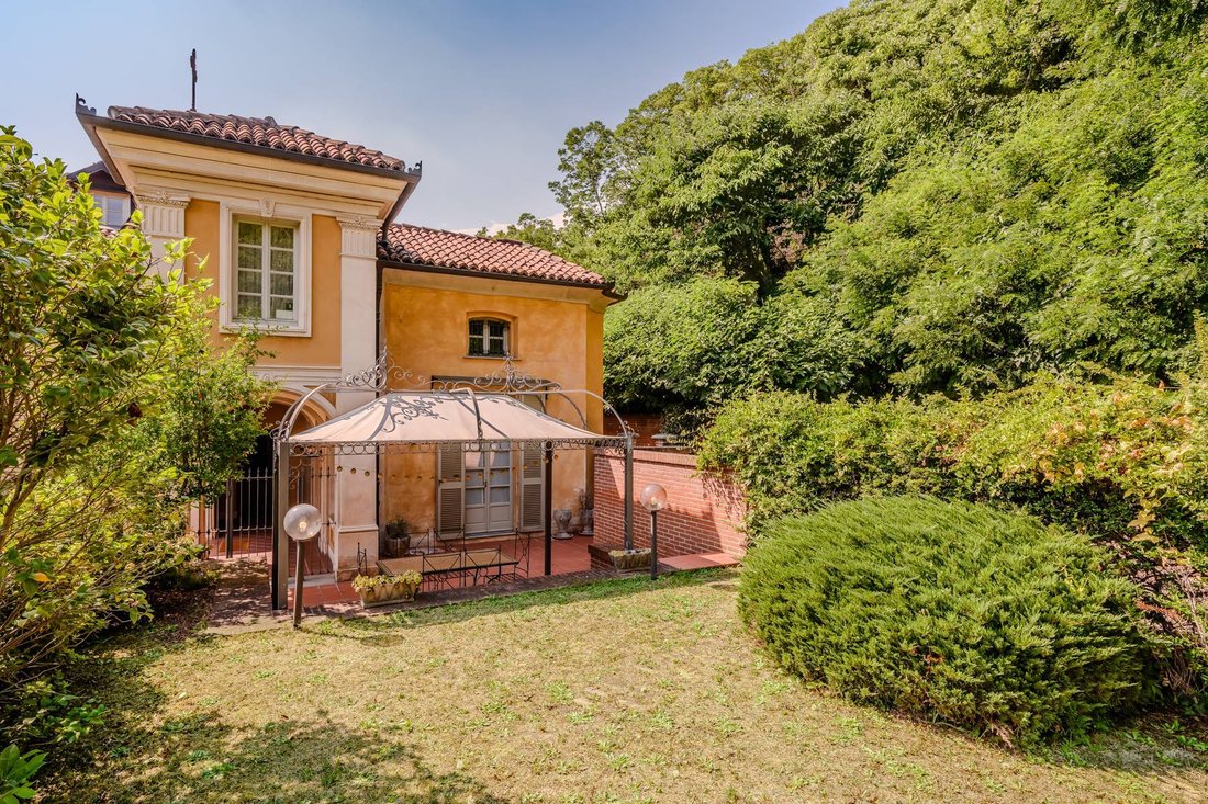 Apartment in Boccia d'Oro - Santa Brigida, Moncalieri, Piedmont 1 - 18371483