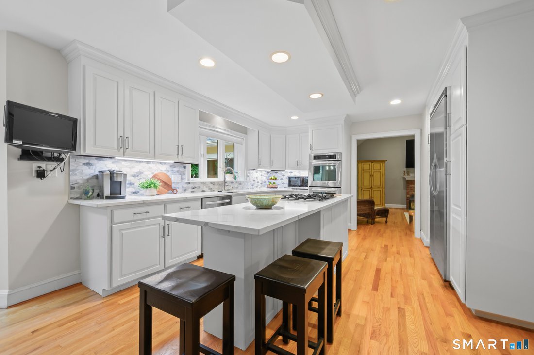 House in Glastonbury, Connecticut, United States 4 - 18503890