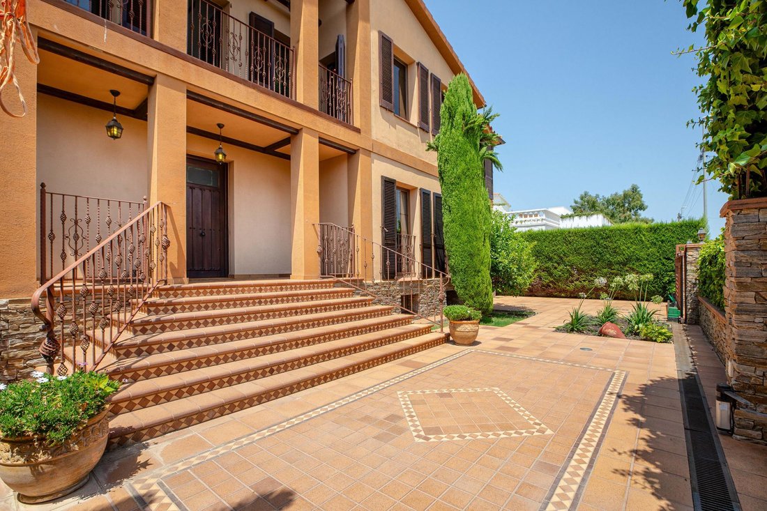 Villa in Empuriabrava, Catalonia, Spain 4 - 18499926