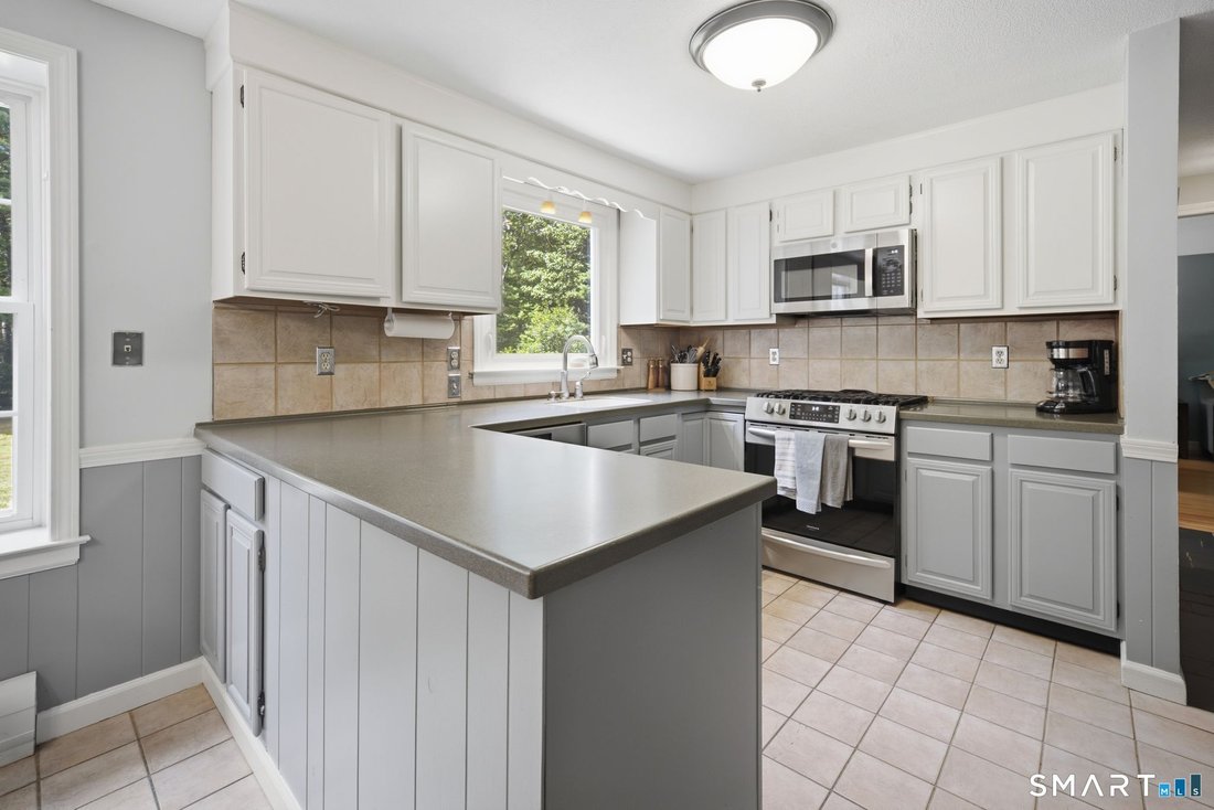 Casa a Granby, Connecticut, Stati Uniti 3 - 18503898