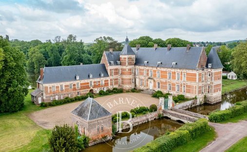 Castillo en Fouquenies, Alta Francia, Francia 1