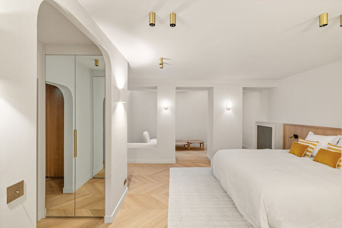 Apartment in Palais Royal, Paris 1er Arrondissement, Paris 4 - 18502728