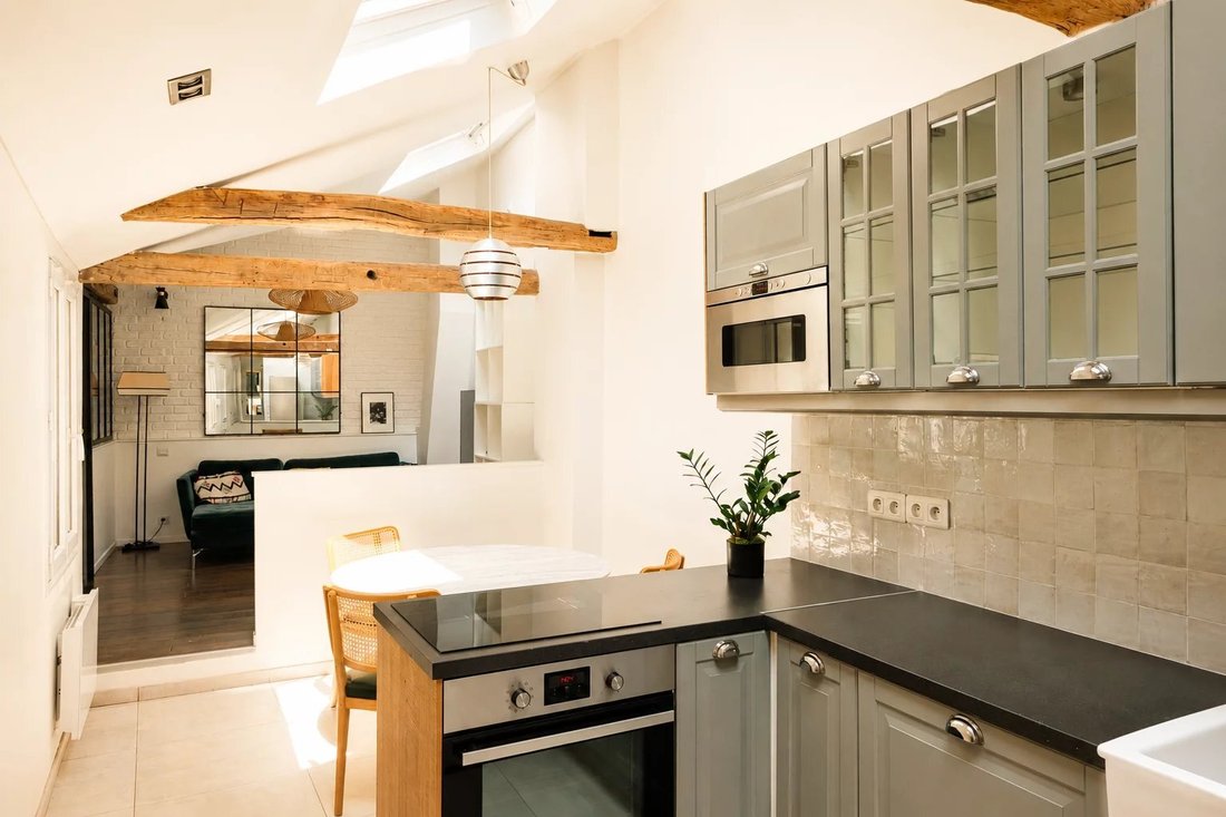 Apartment in Odéon, Paris 6e Arrondissement, Paris 1 - 18500523