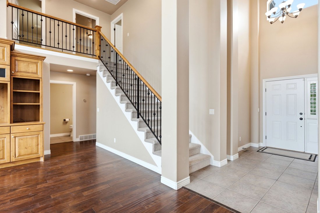 House in Farmington, Utah, United States 5 - 18502257