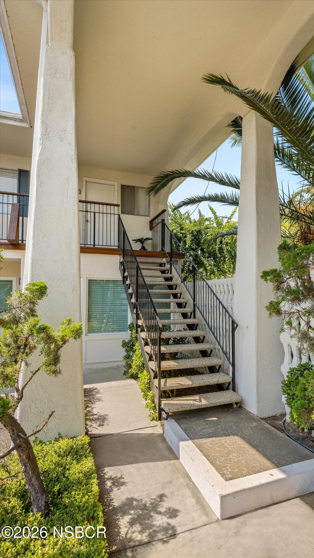Santa Barbara, California, United States 4 - 18502412