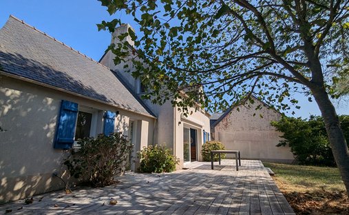 House in Arzon, Brittany, France 1