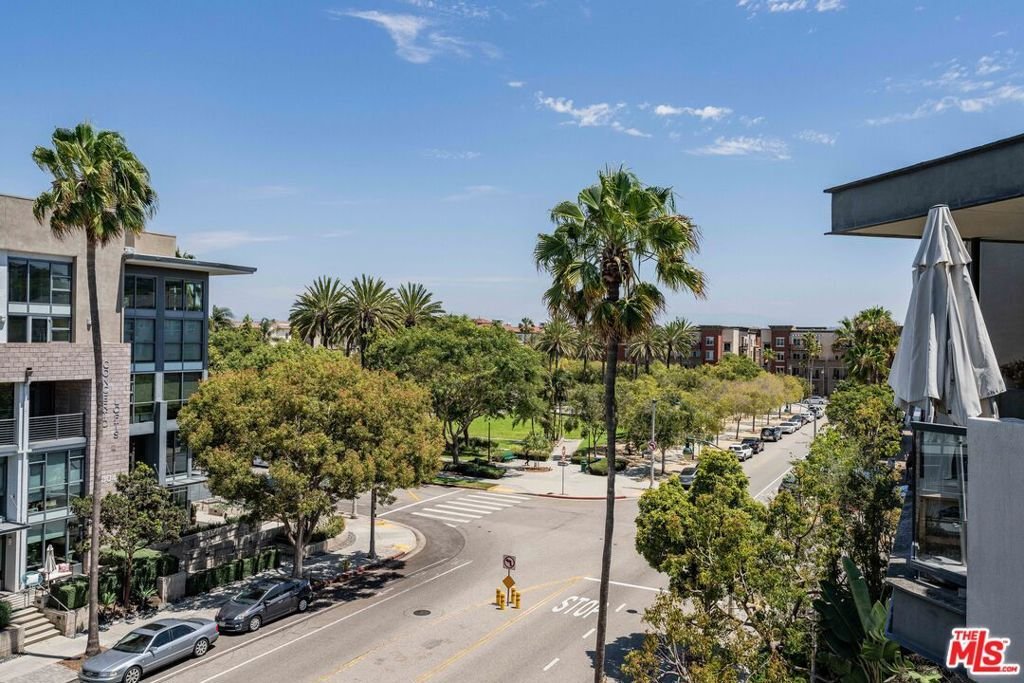 Condo in Los Angeles, California, United States 2 - 18501893
