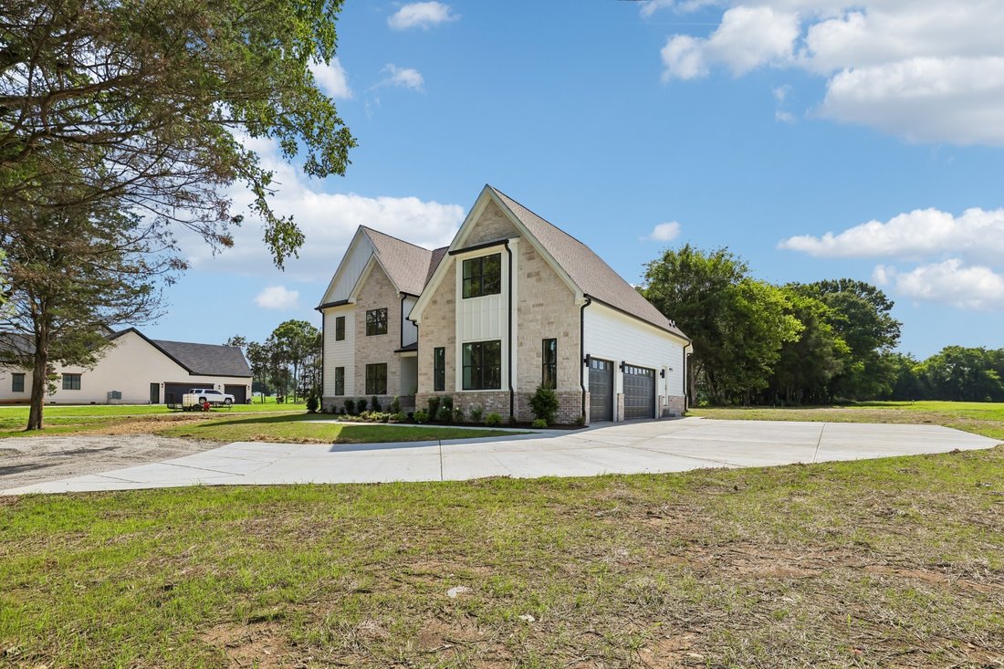 House in Chapel Hill, Tennessee, United States 5 - 18500001