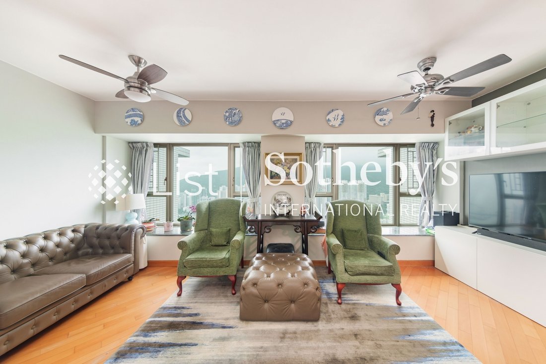 Apartment in Ap Lei Chau, Hong Kong 5 - 18411782