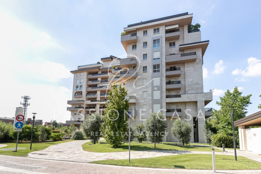 Apartment in Area Lavanderie-Redecesio, Milano San Felice, Lombardy 5 - 18504673