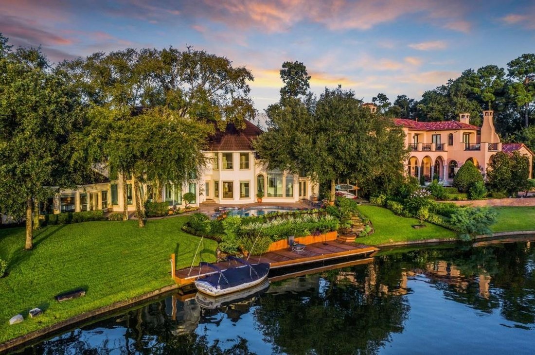 House in The Woodlands, Texas, United States 3 - 18503697