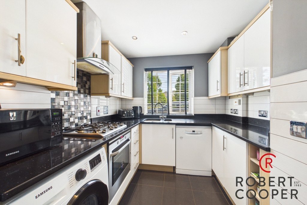 House in Eastcote, Hillingdon, England 3 - 18499232