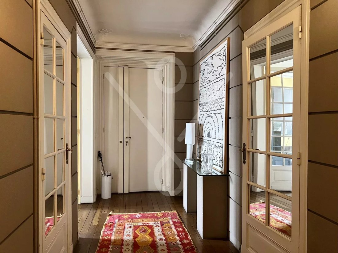 Apartment in Auteuil Nord, Paris 16e Arrondissement, Paris 4 - 18501076