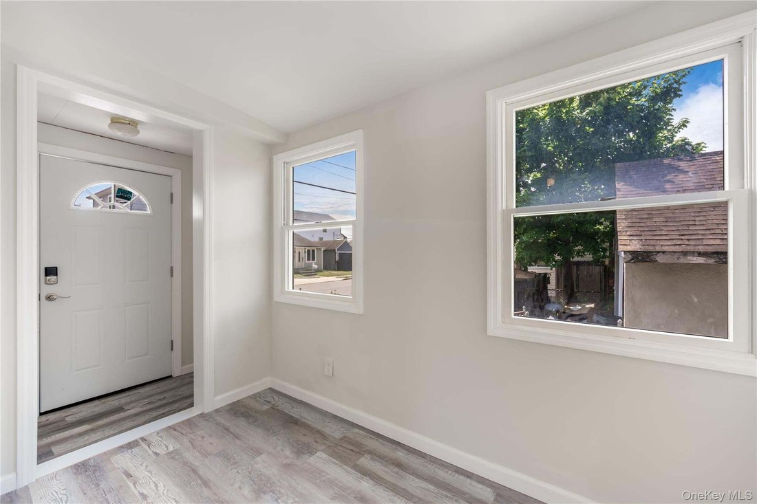 House in East Rockaway, New York, United States 3 - 18500935