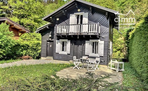 Chalet in Arâches-la-Frasse, Auvergne-Rhône-Alpes, France 1