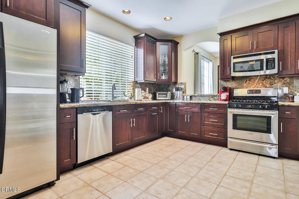 Townhouse in Thousand Oaks, California, United States 5 - 18501475