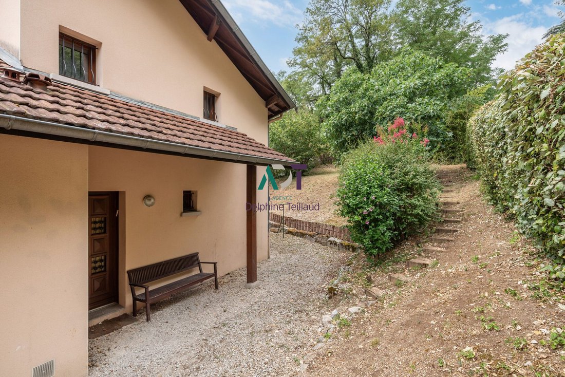 House in Barnave-Saint Robert, Saint-Egreve, France 5 - 18505025