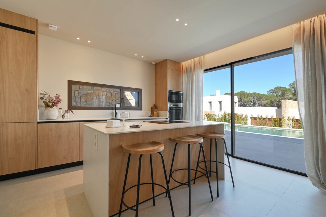 Villa in Moraira, Teulada, Valencian Community 5 - 18499359