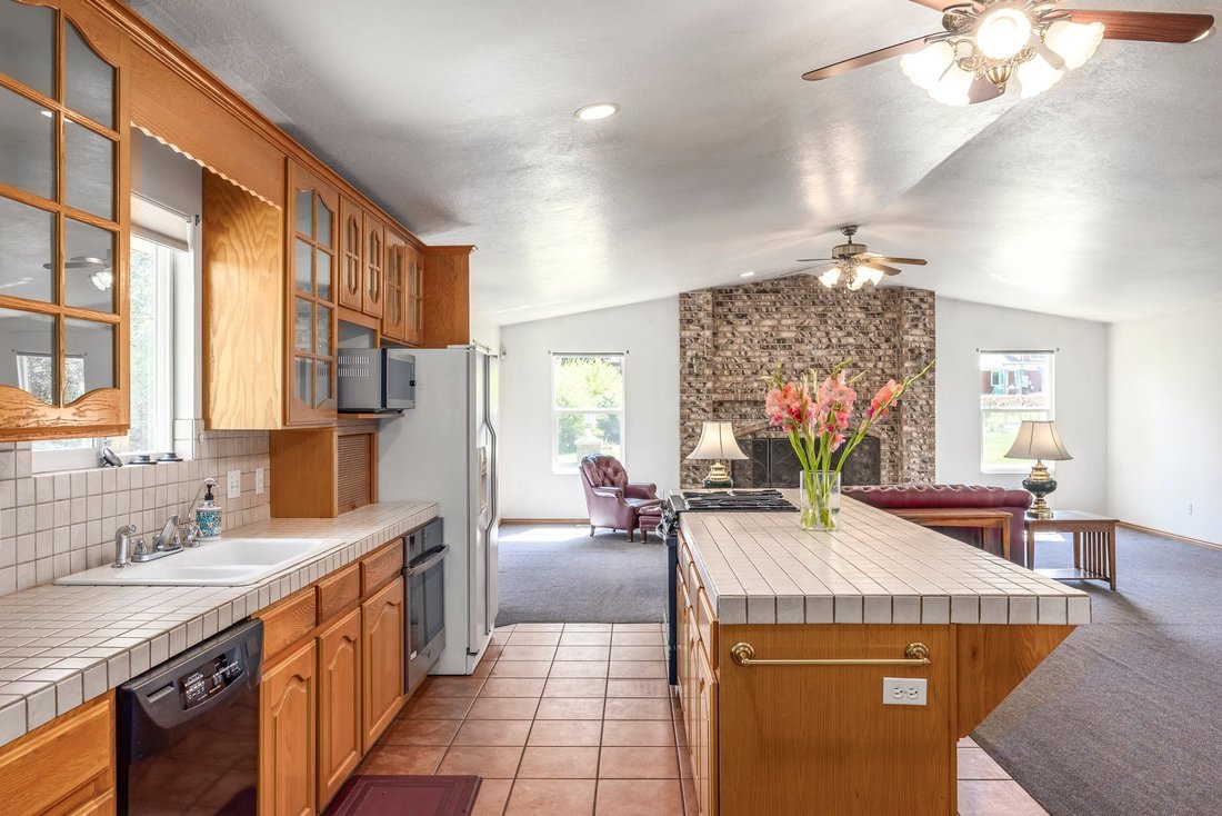House in Sandy, Utah, United States 3 - 18500426