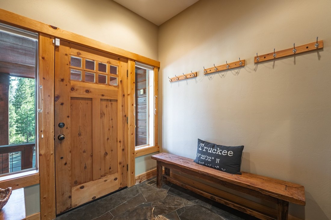 House in Truckee, California, United States 3 - 18500418