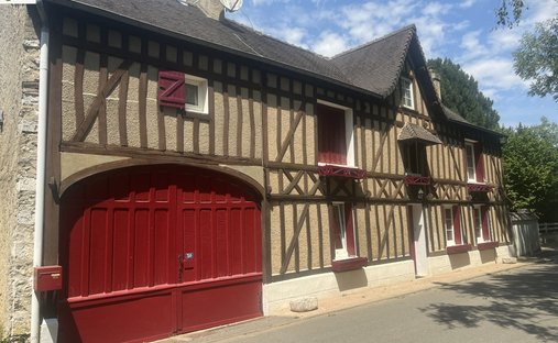House in Bonnieres-sur-Seine, Ile-de-France, France 1