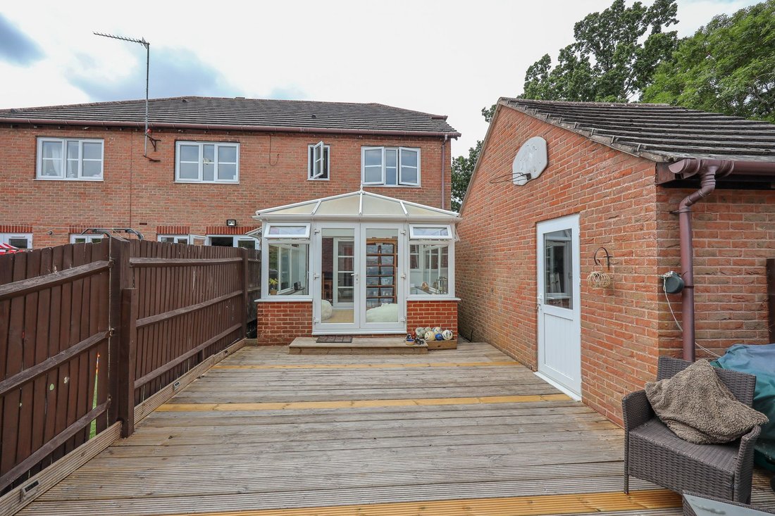House in Burgess Hill, England 2 - 18500790